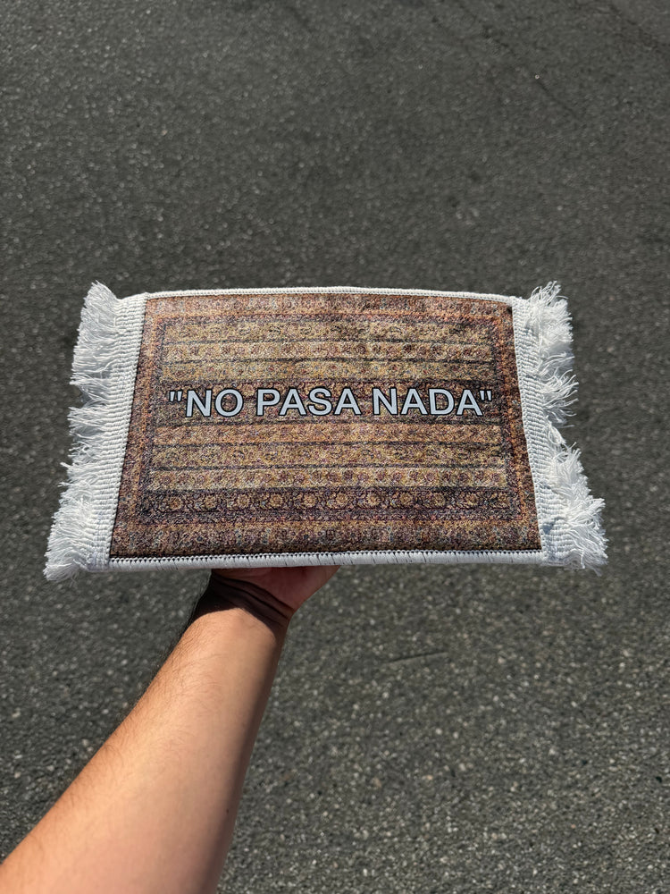 NO PASA NADA RUG MOODMATS “OLIVE MARTINI”