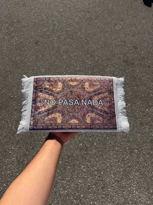 NO PASA NADA RUG MOODMATS “LATTE”